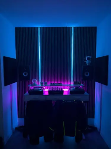 RGBiC Neonljusslang – Flexibel vattentät LED-remsa med fjärrkontroll och smartphone-styrning photo review