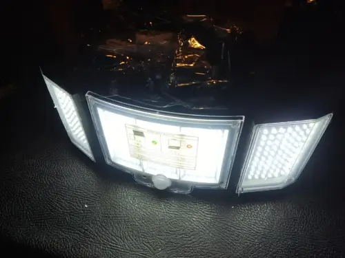 Solcellslampa Utomhus Vägg 348 LED – Rörelsevakt & IP65 Vattentät photo review