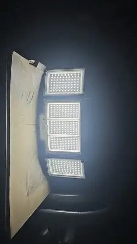 Solcellslampa Utomhus Vägg 348 LED – Rörelsevakt & IP65 Vattentät photo review